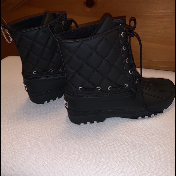 Sperry Shoes - Sperry’s Quilted Black Duck Boots